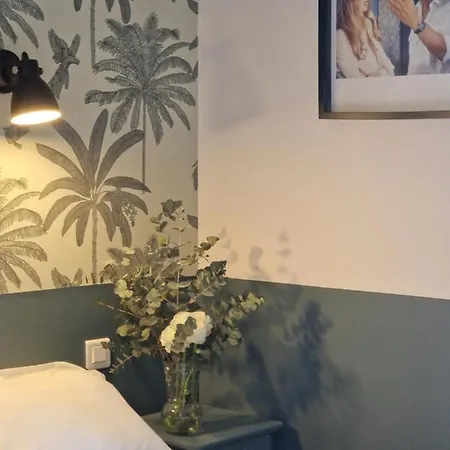 Hotel Les Lauriers Saint-Tropez